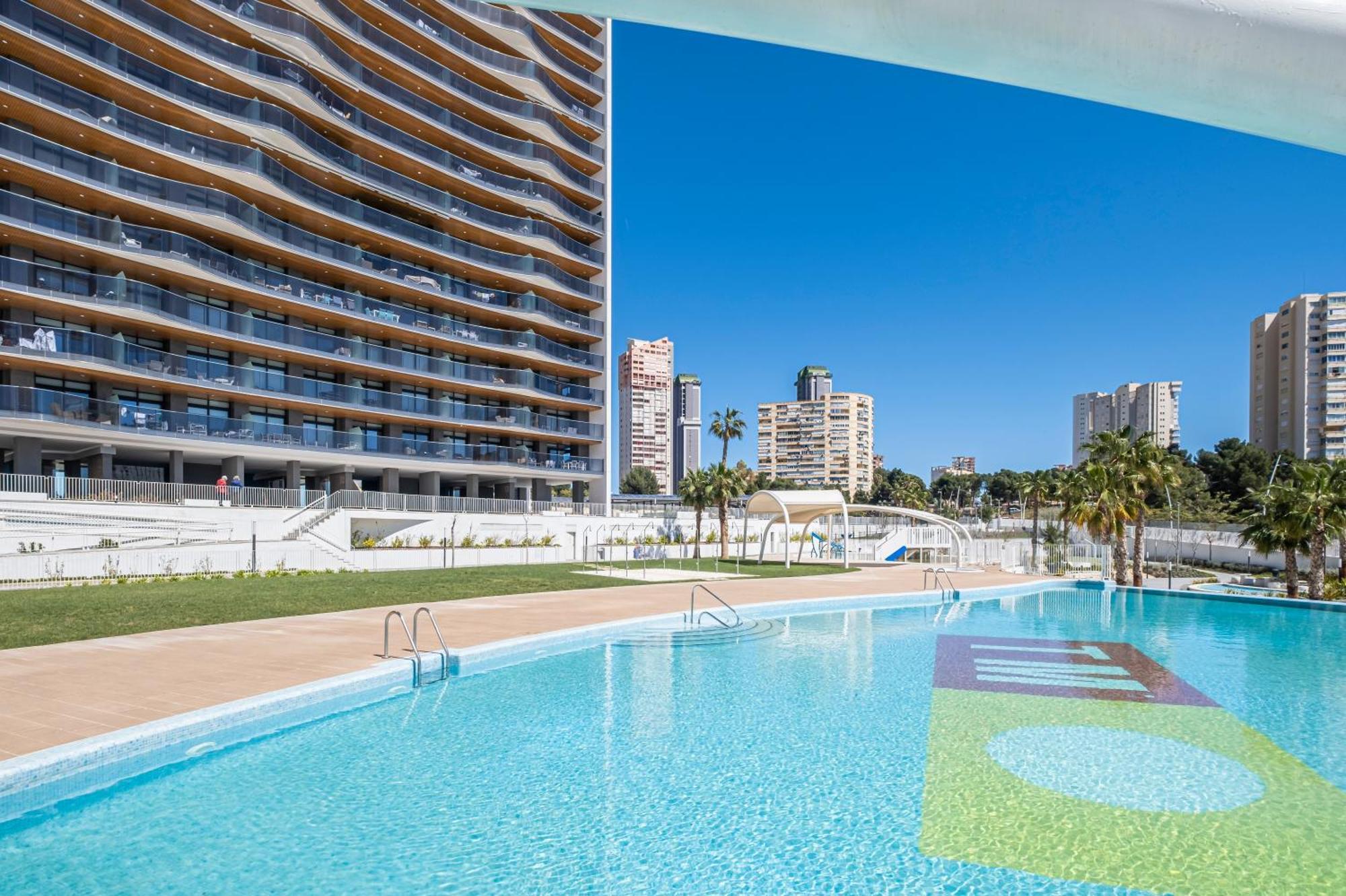 Sunset Waves 18-35 Poniente Beach Resort Benidorm Eksteriør billede