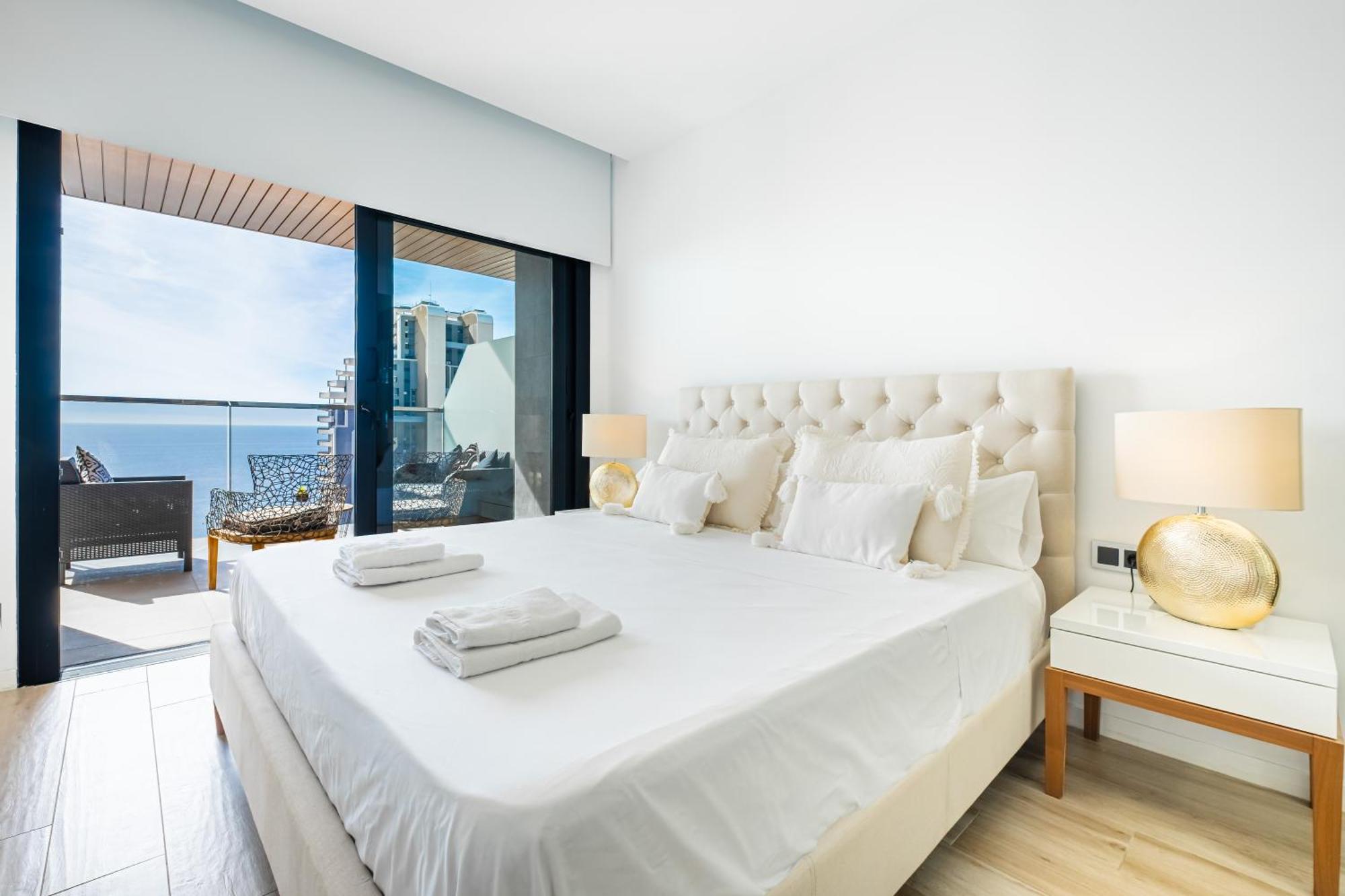 Sunset Waves 18-35 Poniente Beach Resort Benidorm Eksteriør billede